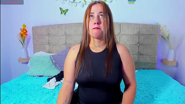 Snapshot of Catherine_summer1 chatting on February 13, 2026, 7:03 pm Catherine summer1 online show from February 13, 2026, 7:03 pm