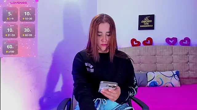 Snapshot of Catherine_summer1 chatting on January 10, 2026, 3:46 am Catherine summer1 online show from January 10, 2026, 3:46 am