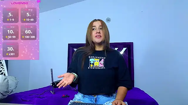 Snapshot of Catherine_summer1 chatting on January 9, 2026, 3:46 am Catherine summer1 online show from January 9, 2026, 3:46 am