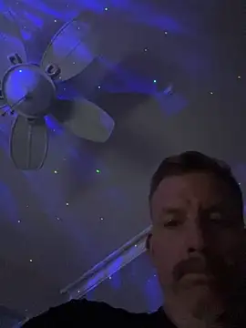 Firedad72FD online show from September 18, 2025, 7:33 am