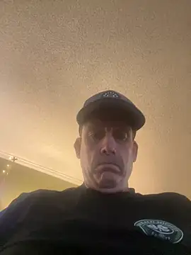 Firedad72FD online show from December 26, 2024, 1:10 pm