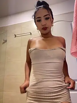 Snapshot of SOPHIACANDY19_ chatting on May 17, 2026, 12:10 am SOPHIACANDY19 online show from May 17, 2026, 12:10 am