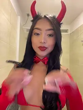 Snapshot of SOPHIACANDY19_ chatting on October 31, 2025, 10:38 pm SOPHIACANDY19 online show from October 31, 2025, 10:38 pm