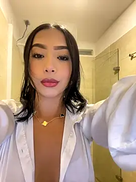 Snapshot of SOPHIACANDY19_ chatting on November 12, 2025, 10:24 pm SOPHIACANDY19 online show from November 12, 2025, 10:24 pm