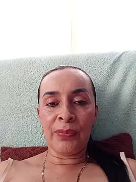 Samantha Sullivan  online show from February 12, 2026, 4:51 pm