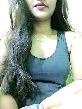 MISSQUEEN48 online show from January 22, 2025, 3:40 pm