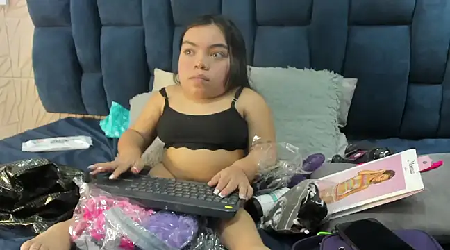 Snapshot of Michelle_Brooks chatting on February 1, 2025, 1:30 pm Michelle Brooks online show from February 1, 2025, 1:30 pm