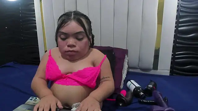 Snapshot of Michelle_Brooks chatting on February 4, 2025, 7:55 pm Michelle Brooks online show from February 4, 2025, 7:55 pm