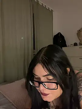 alexaandreea99 online show from December 15, 2024, 10:04 pm