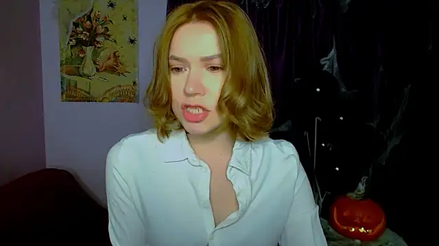 Snapshot of TaylorBre chatting on November 2, 2025, 6:29 am TaylorBre online show from November 2, 2025, 6:29 am