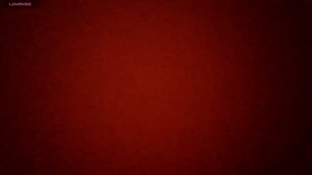 Snapshot of TaylorBre chatting on February 14, 2025, 9:43 pm TaylorBre online show from February 14, 2025, 9:43 pm