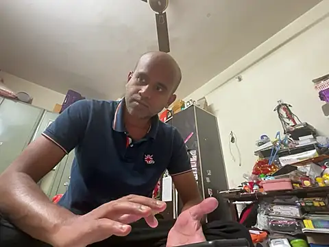 Snapshot of SammyChocolateIndian chatting on January 12, 2025, 9:19 am SammyChocolateIndian online show from January 12, 2025, 9:19 am