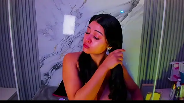 venusowen  online show from February 27, 2026, 1:44 pm