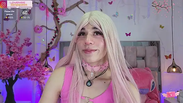 DaripQueen online show from April 14, 2026, 1:38 pm