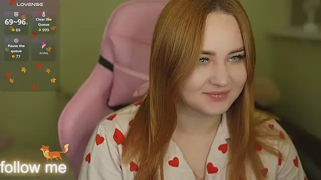 Snapshot of LovelyBell chatting on November 22, 2025, 3:11 pm LovelyBell online show from November 22, 2025, 3:11 pm