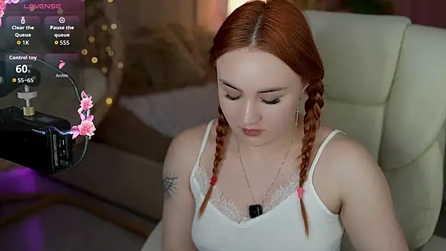 LovelyBell online show from May 18, 2026, 6:07 am