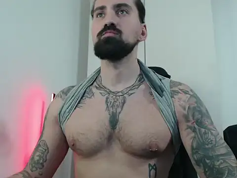 Snapshot of MateoHunk chatting on January 6, 2026, 8:24 pm MateoHunk online show from January 6, 2026, 8:24 pm
