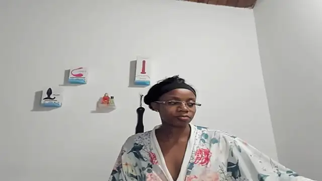 laisladecristal online show from March 19, 2026, 2:33 am