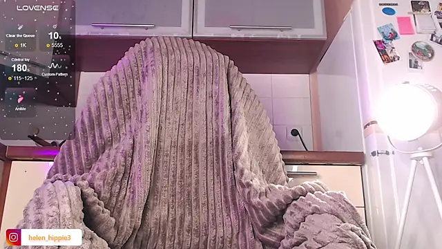 FoxRineHelen online show from September 19, 2025, 7:40 pm