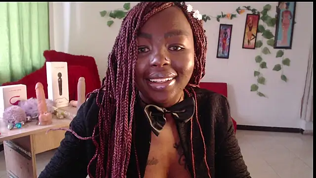  Zooee online show from February 21, 2026, 9:28 pm