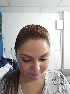 Snapshot of Grey_Lorenz11 chatting on October 29, 2025, 12:42 am Grey Lorenz11 online show from October 29, 2025, 12:42 am