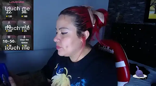 Snapshot of Bruja__Scarlata chatting on March 17, 2025, 6:00 pm Bruja Scarlata online show from March 17, 2025, 6:00 pm