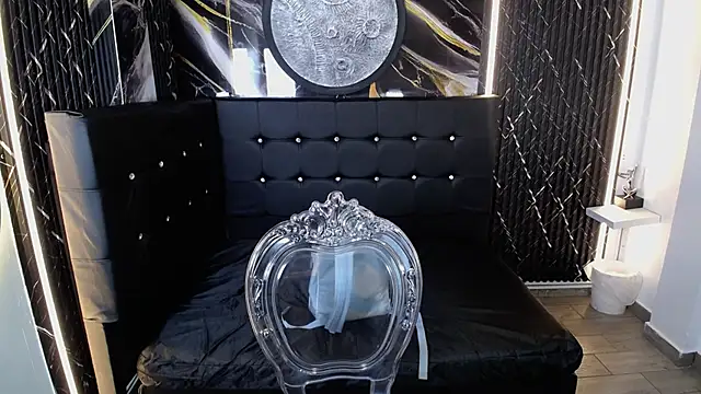 Snapshot of Bruja__Scarlata chatting on November 5, 2025, 10:07 am Bruja Scarlata online show from November 5, 2025, 10:07 am