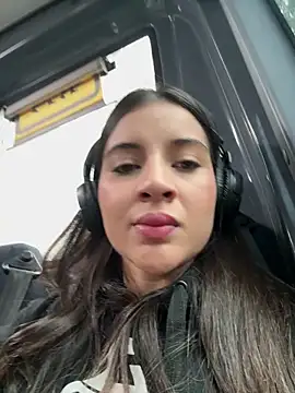 Snapshot of AnitaKariri chatting on November 17, 2025, 8:18 am AnitaKariri online show from November 17, 2025, 8:18 am