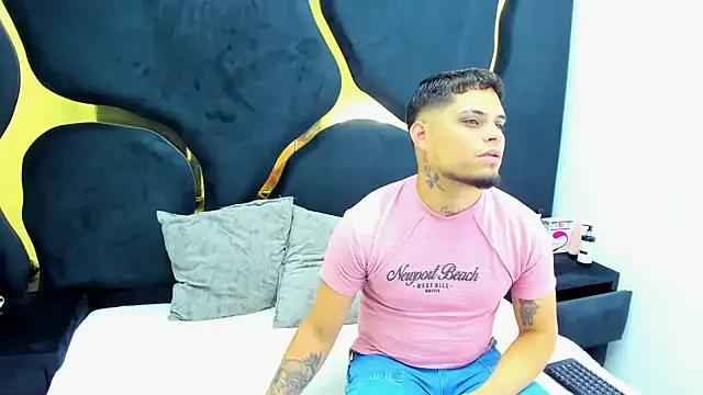 MelissaAndZeuss online show from February 10, 2025, 4:08 am