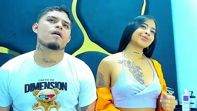 MelissaAndZeuss online show from February 7, 2025, 8:01 am