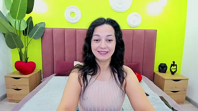 Linda Insatiable online show from May 18, 2026, 1:28 am