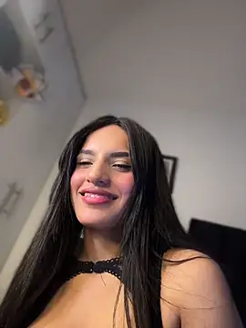 Dulceeany online show from June 14, 2026, 6:42 pm