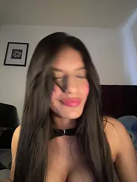 Dulceeany online show from July 15, 2026, 2:35 pm