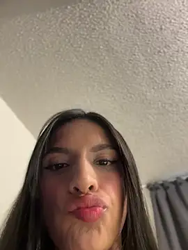 Dulceeany online show from July 25, 2026, 2:19 am