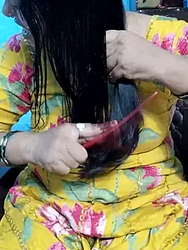 Snapshot of Urmila_bhabhii chatting on September 29, 2025, 1:39 pm Urmila bhabhii online show from September 29, 2025, 1:39 pm