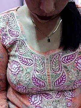 Snapshot of Urmila_bhabhii chatting on March 17, 2025, 5:05 pm Urmila bhabhii online show from March 17, 2025, 5:05 pm