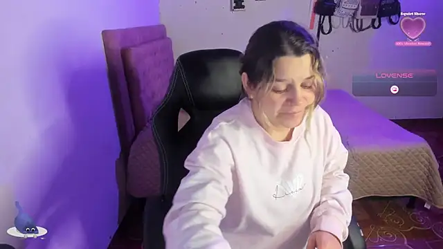 Sabrina Hall  online show from November 22, 2025, 2:54 am