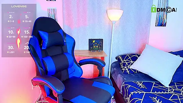 aron wi online show from November 4, 2025, 10:30 am