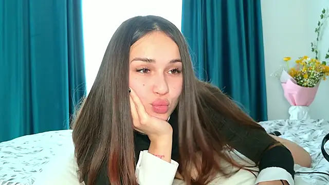 Snapshot of Brenda_M00n chatting on March 14, 2025, 10:39 am Brenda M00n online show from March 14, 2025, 10:39 am