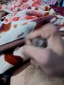 HotPrism439 online show from November 20, 2025, 5:46 pm