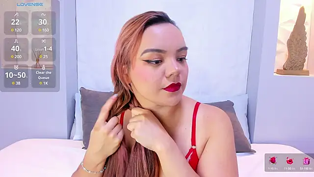 EmilyRouss  online show from March 10, 2025, 7:07 pm