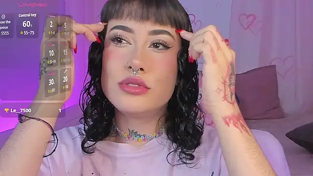 Snapshot of melody_suarez chatting on November 19, 2025, 10:54 pm melody suarez online show from November 19, 2025, 10:54 pm