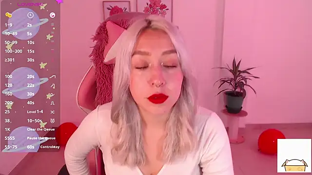 Snapshot of Dahlia__espresso chatting on February 25, 2025, 6:01 pm Dahlia espresso online show from February 25, 2025, 6:01 pm