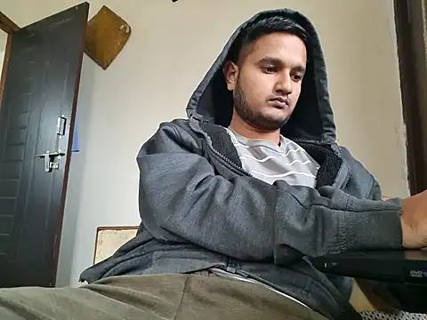 Snapshot of Jonrobinso chatting on November 23, 2025, 5:28 am Jonrobinso online show from November 23, 2025, 5:28 am