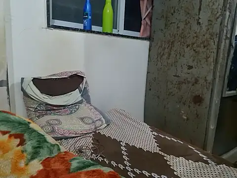 Snapshot of Jonrobinso chatting on October 23, 2025, 5:55 pm Jonrobinso online show from October 23, 2025, 5:55 pm