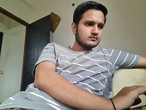 Snapshot of Jonrobinso chatting on October 25, 2025, 3:49 am Jonrobinso online show from October 25, 2025, 3:49 am