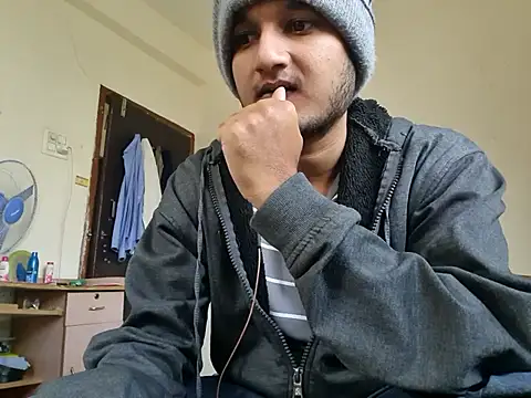 Snapshot of Jonrobinso chatting on November 21, 2025, 5:39 am Jonrobinso online show from November 21, 2025, 5:39 am