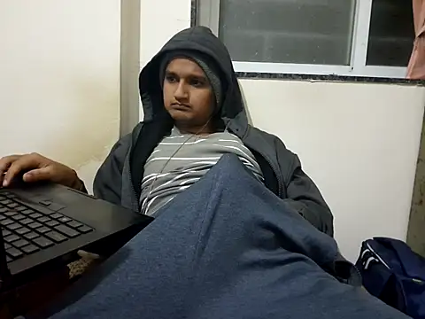 Snapshot of Jonrobinso chatting on December 20, 2025, 4:21 pm Jonrobinso online show from December 20, 2025, 4:21 pm