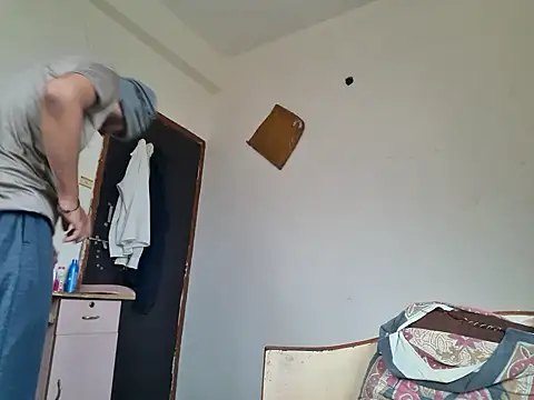 Snapshot of Jonrobinso chatting on December 1, 2025, 5:41 am Jonrobinso online show from December 1, 2025, 5:41 am