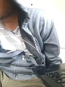 Snapshot of Jonrobinso chatting on November 16, 2025, 5:56 am Jonrobinso online show from November 16, 2025, 5:56 am